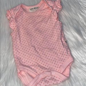 Rabbit+Bear organic bodysuit size 0/3 mo.